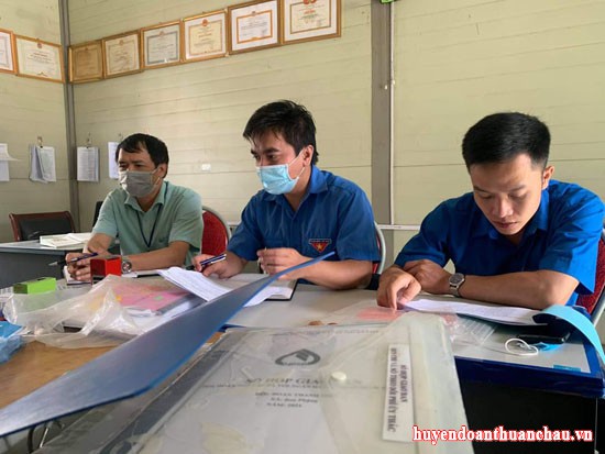 Huyện đoàn Thuận Châu tổ chức kiểm tra, giám sát cơ sở Đoàn năm 2021