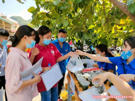 Tuổi trẻ Thuận Châu tham gia chương trình “ Tiếp sức mùa thi” năm 2021