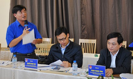 Đồng chí Đỗ Thanh Bình phát biểu tại hội nghị